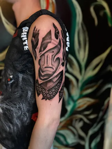 Tattoosaurus Gdynia Studio tatuażu & Piercingu